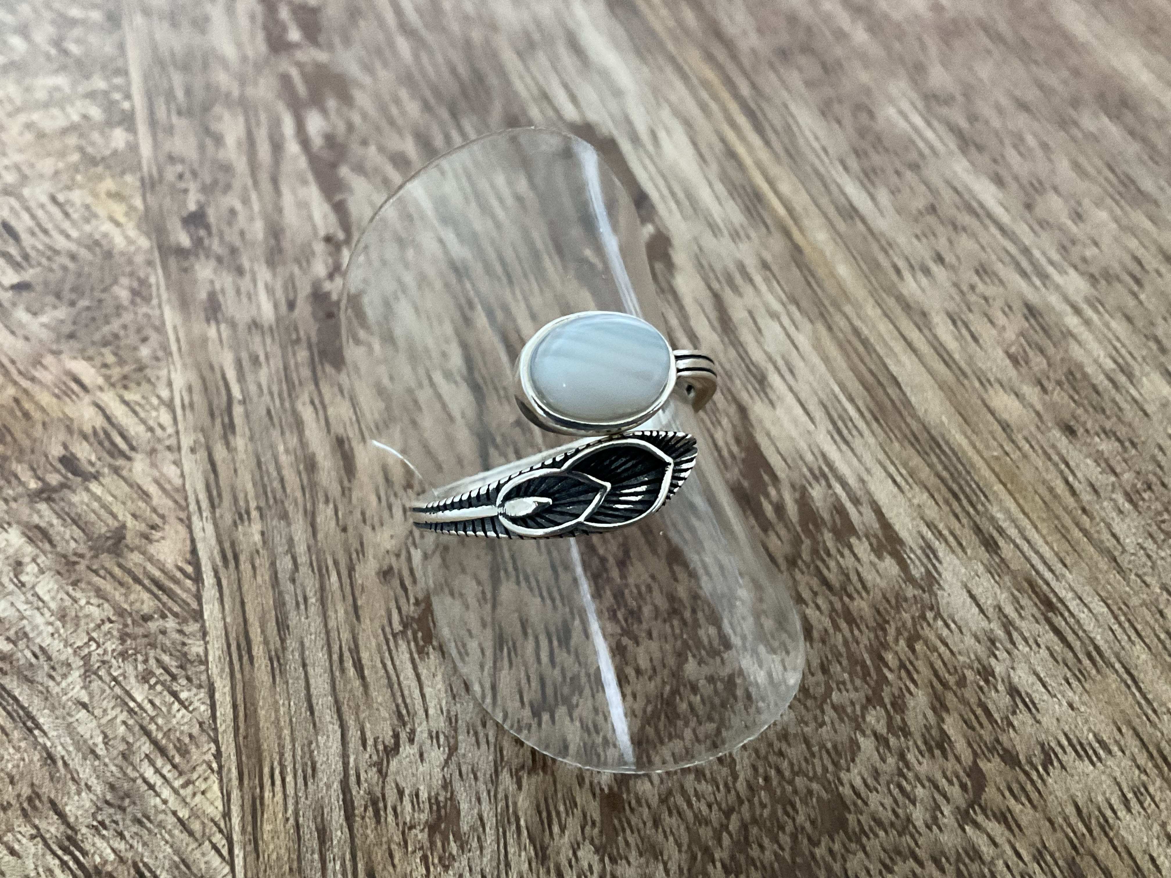 Feather Stone Set Ring- White Striped Agate - Size O - Click Image to Close